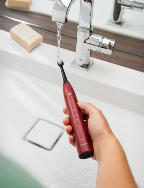 Электрическая зубная щетка Beurer SC 30 LE