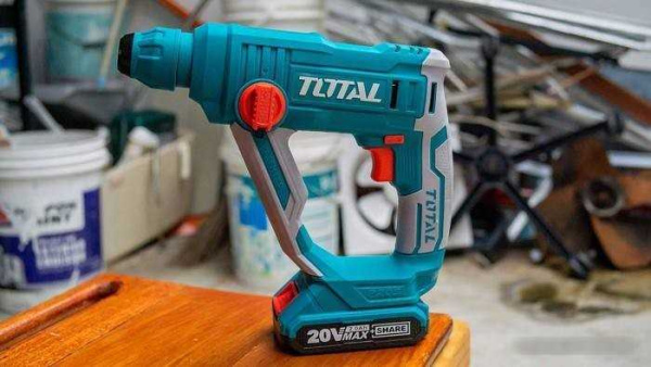 Перфоратор Total TRHLI1601